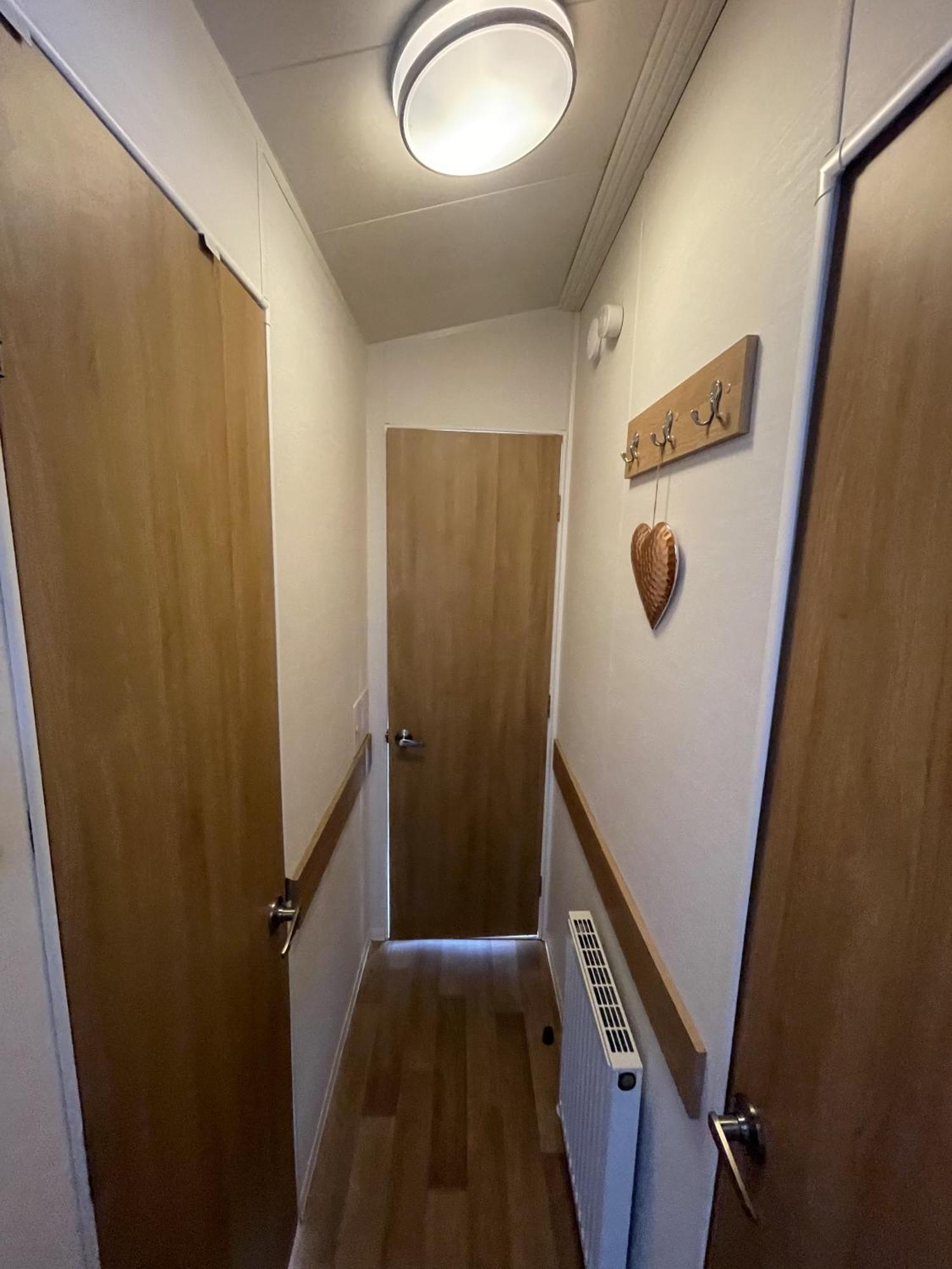 Campsite 2 Bedroom Caravan, Edi Rita, Robin Hood, Pet Friendly