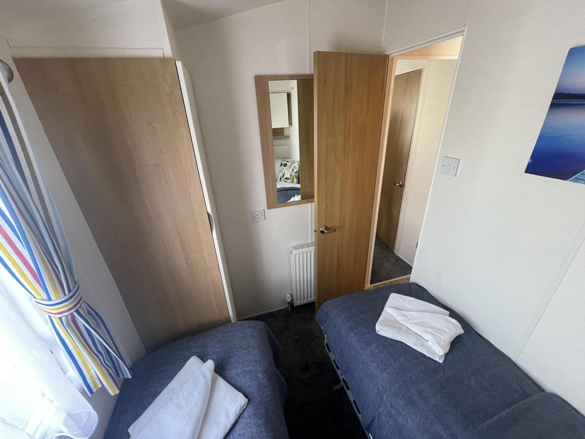 2 Bedroom Caravan, Edi Rita, Robin Hood, Pet Friendly Campsite